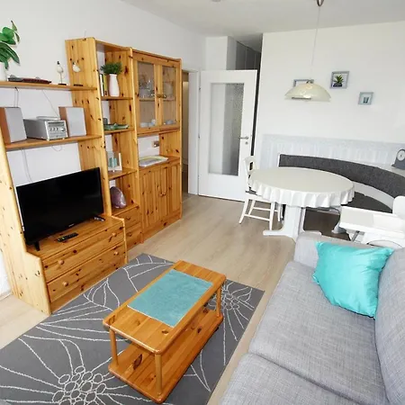 Steinwarder 35-37 Sce 013 Steinwarder 35-37 * Heiligenhafen